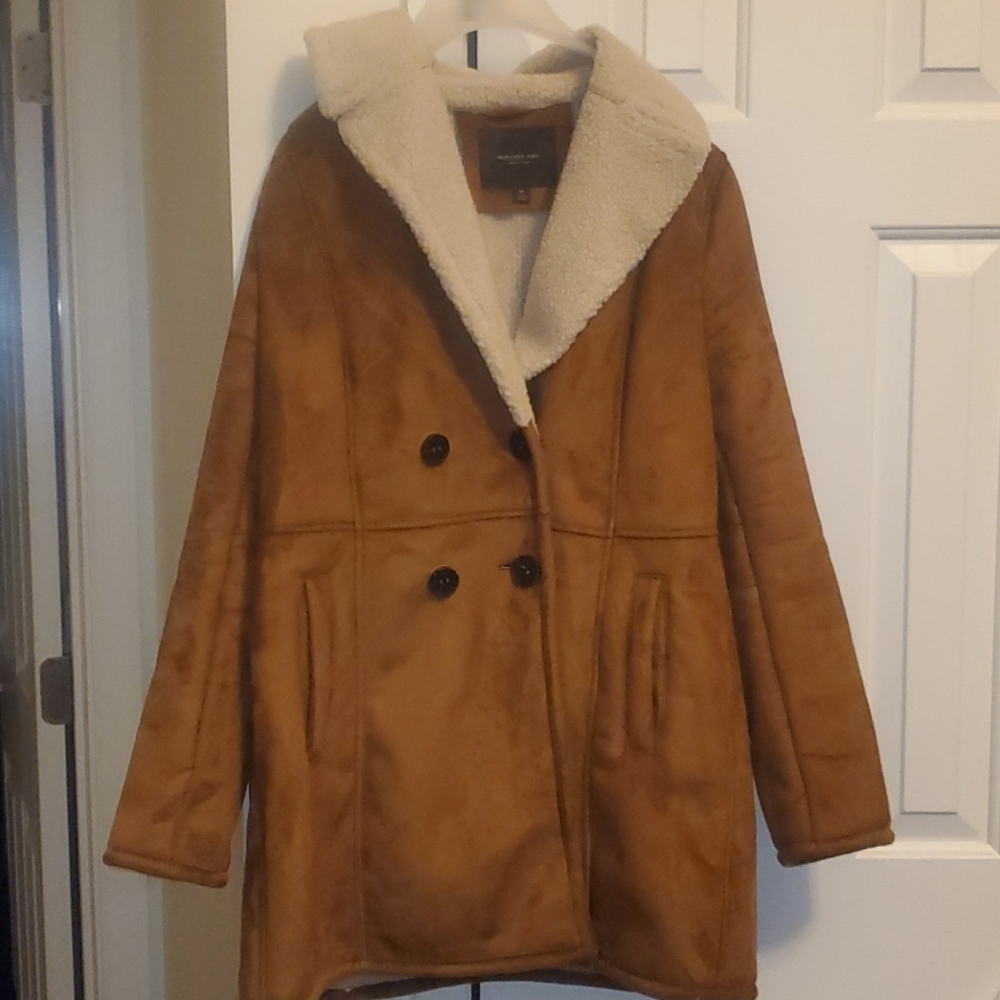 Coat - Picture 2 of 5